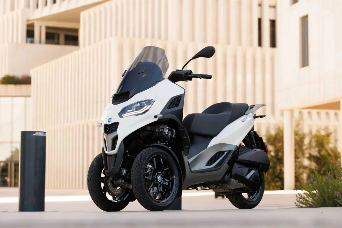 Piaggio MP3 310 e 310 Sport (36)