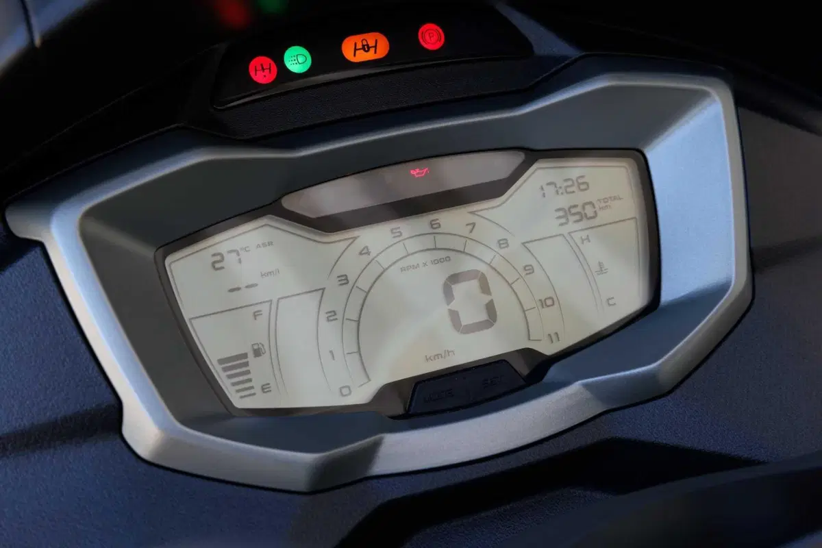 Piaggio MP3 310 e 310 Sport (41)