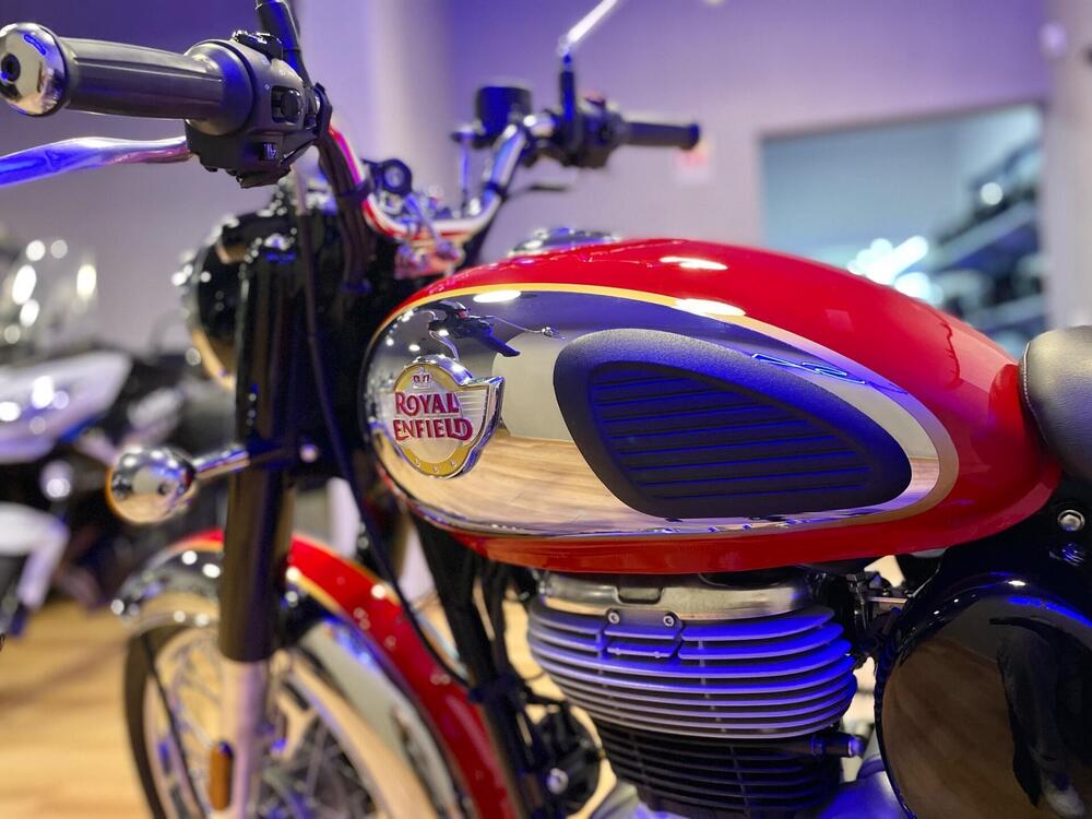 Royal Enfield Classic 350 (2021 - 24) (5)