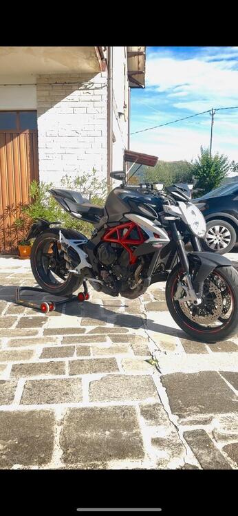 MV Agusta Brutale 800 EAS ABS (2016 - 19) (3)