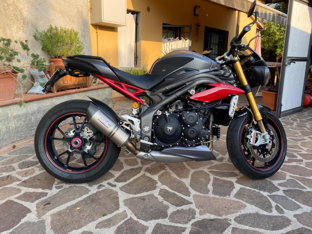 Triumph Speed Triple 1050 R ABS (2016 - 17)