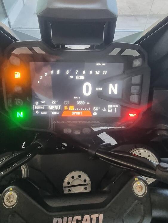 Ducati Multistrada V2 S (2022 - 24) (4)