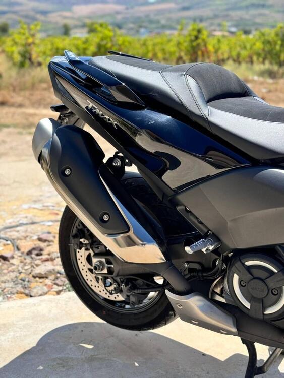 Yamaha T-Max 530 (2017 - 19) (3)