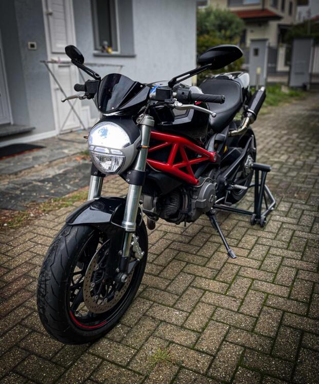 Ducati Monster 796 (2010 - 13) (2)