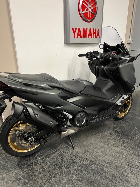 Yamaha T-Max 560 Tech Max (2021) (4)