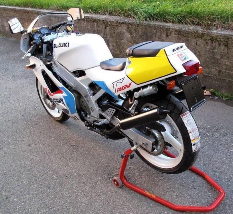 Suzuki RGV 250 (1989 - 97)