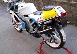 Suzuki RGV 250 (1989 - 97) usata