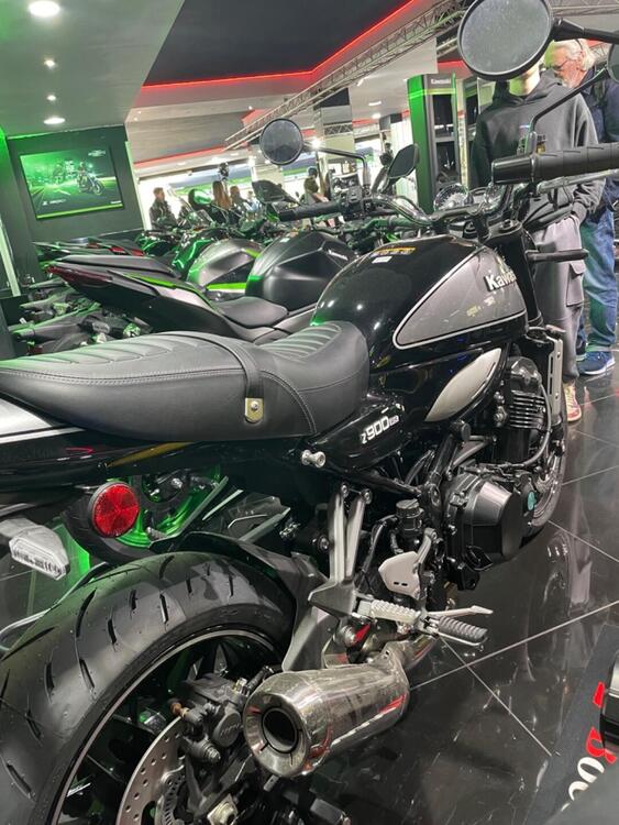 Kawasaki Z 900 RS (2022 - 25) (4)