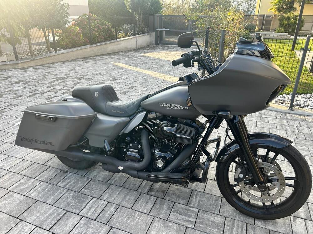 Harley-Davidson 1690 Road Glide Special (2013 - 16)