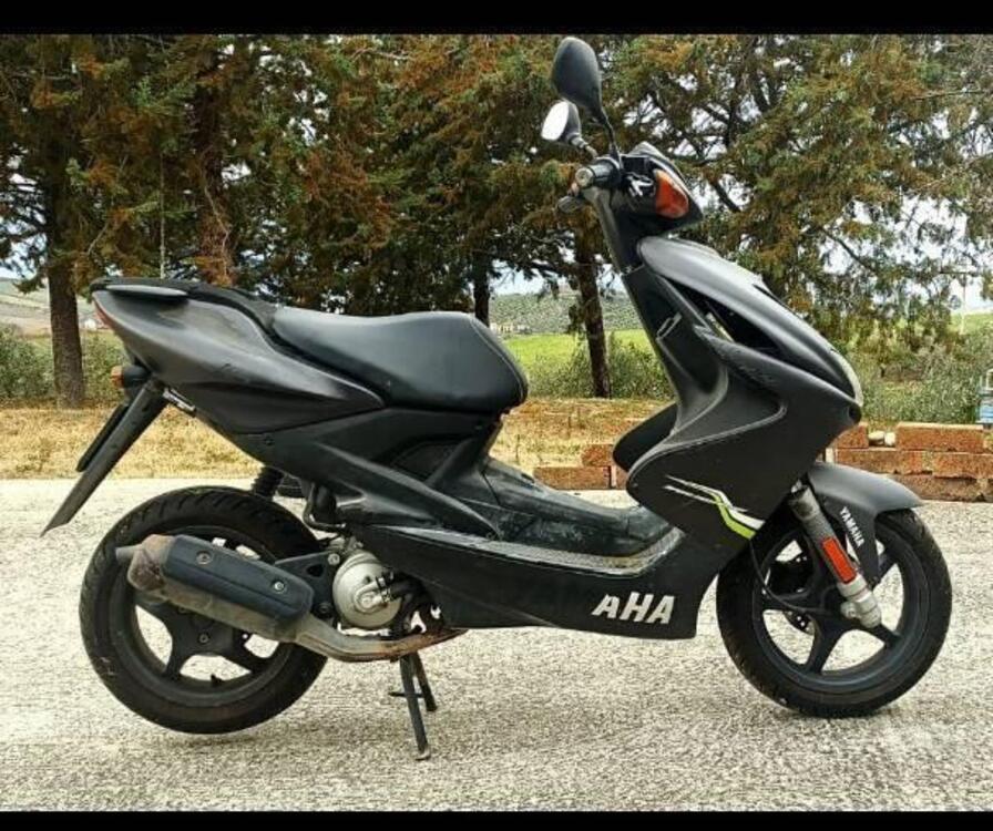 Yamaha Aerox 50 4 (2014 - 17) (2)