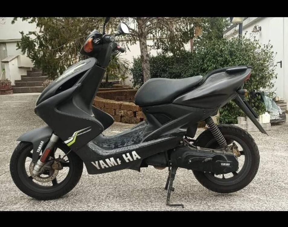 Yamaha Aerox 50 4 (2014 - 17) (3)