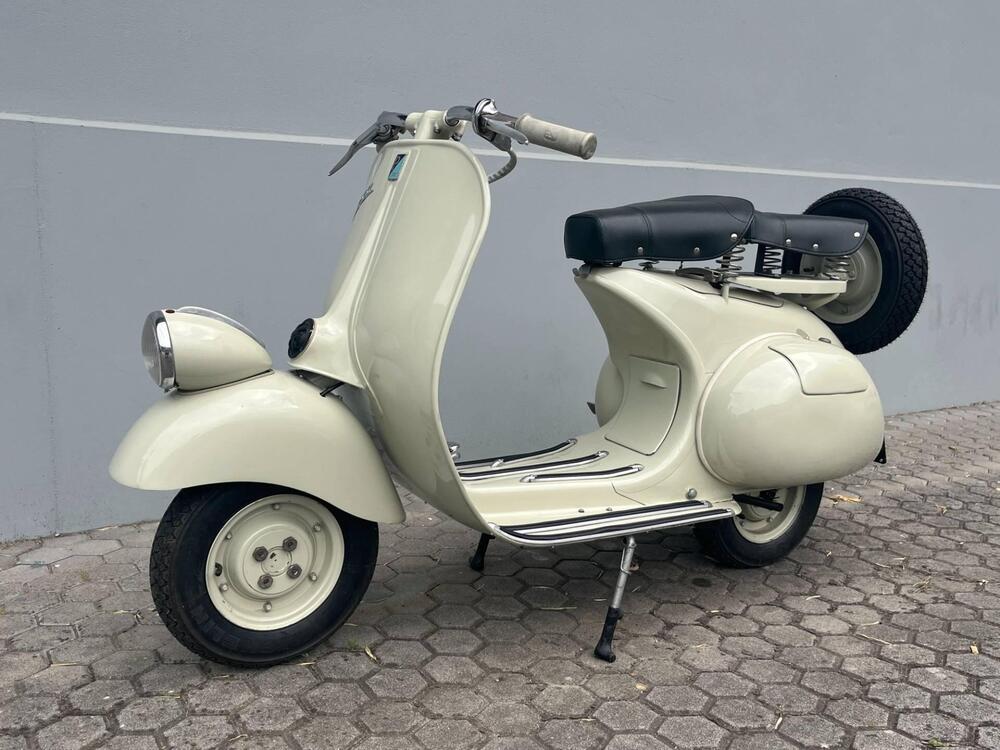 Vespa 125 VM2 Faro Basso