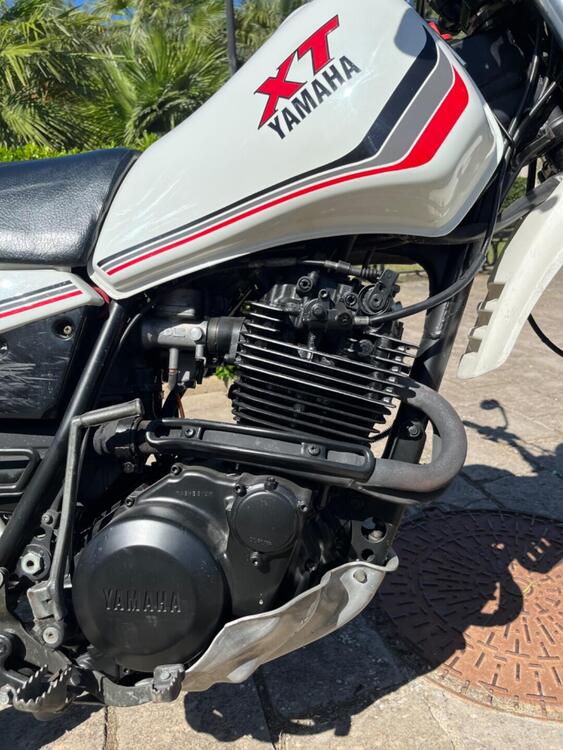 Yamaha XT 550 (3)