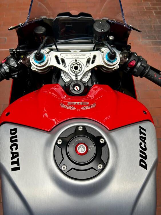 Ducati Panigale V4 SP2 30° Anniversario 916 (2024) (4)