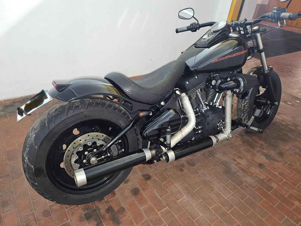 Harley-Davidson 1584 Night Train (2006 - 07) - FXSTB (2)