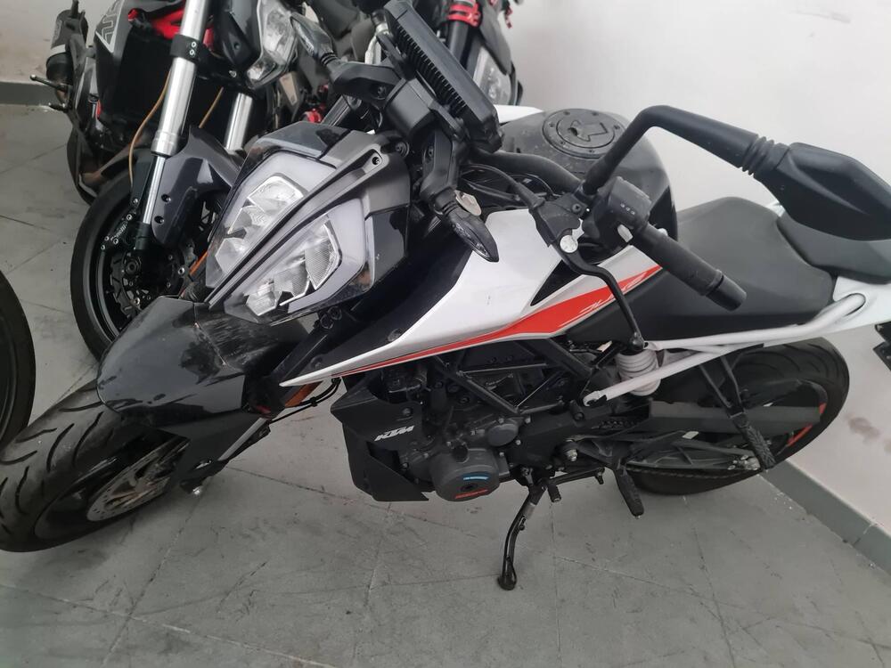 KTM 390 Duke (2021 - 23) (2)