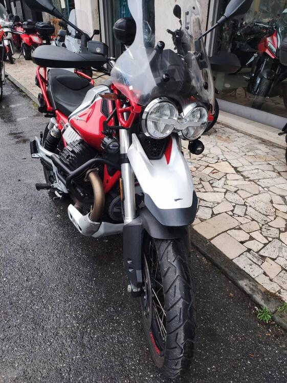 Moto Guzzi V85 TT Evocative Graphics (2019 - 20) (3)