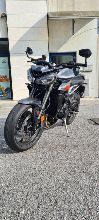 Triumph Street Triple 765 RS (2023 - 24) (3)