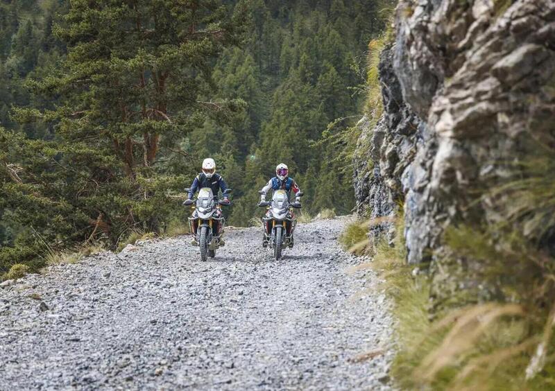 Adventure in moto: 5 consigli per trovarsi sempre preparati [VIDEO] 