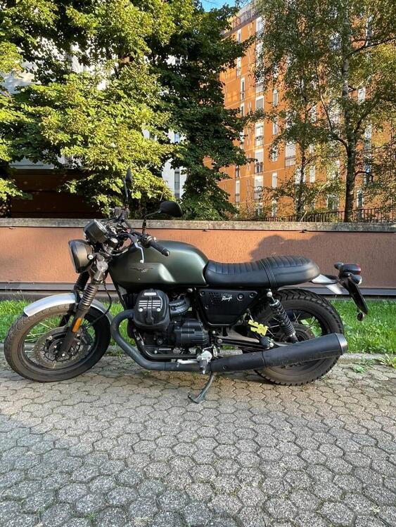 Moto Guzzi V7 III Rough (2018 - 20)