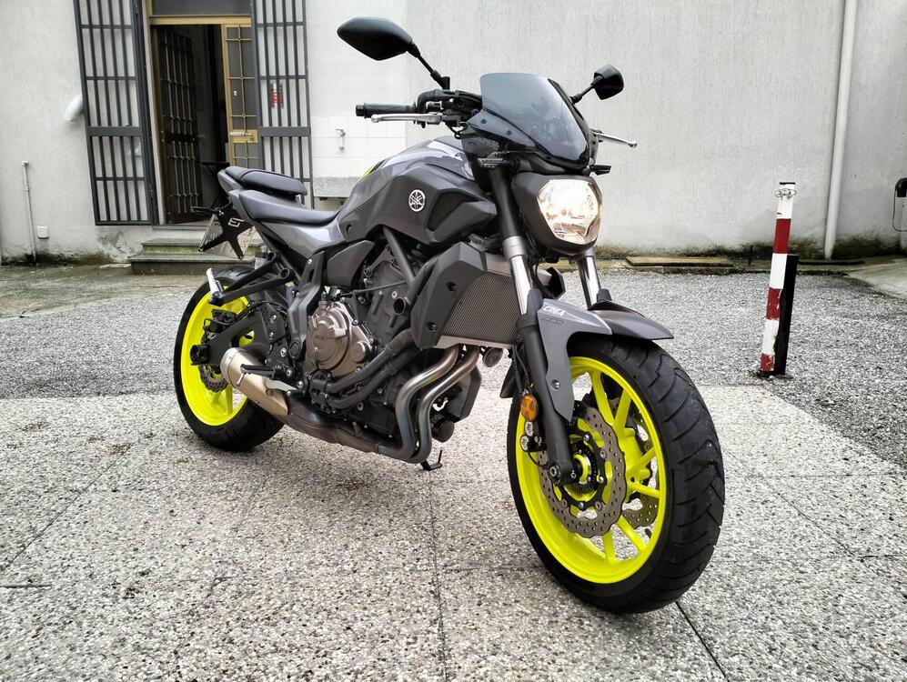 Yamaha MT-07 (2017 - 18) (2)