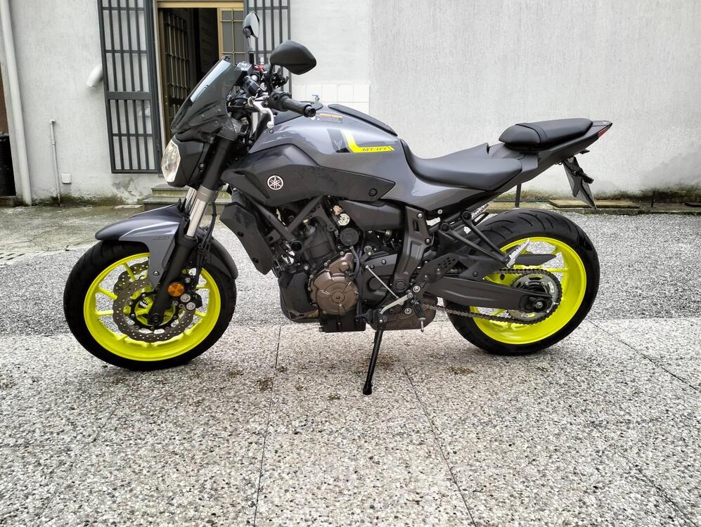 Yamaha MT-07 (2017 - 18) (3)