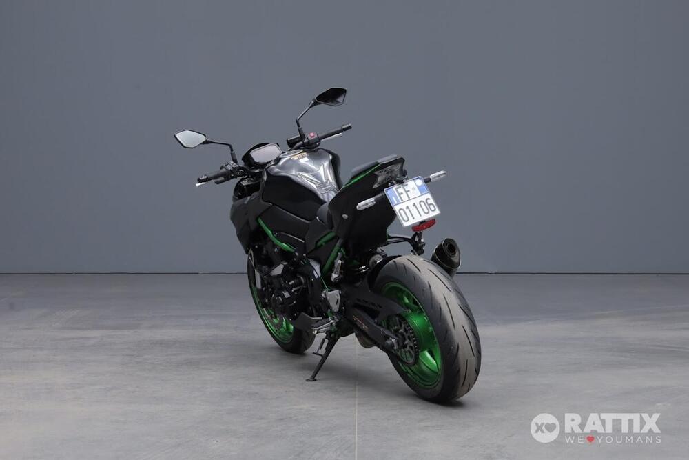 Kawasaki Z 900 Performance (2021 - 24) (5)