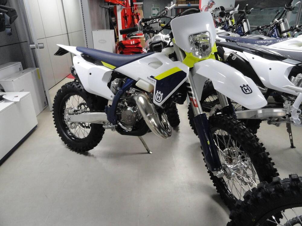 Husqvarna TE 125 (2025) (2)