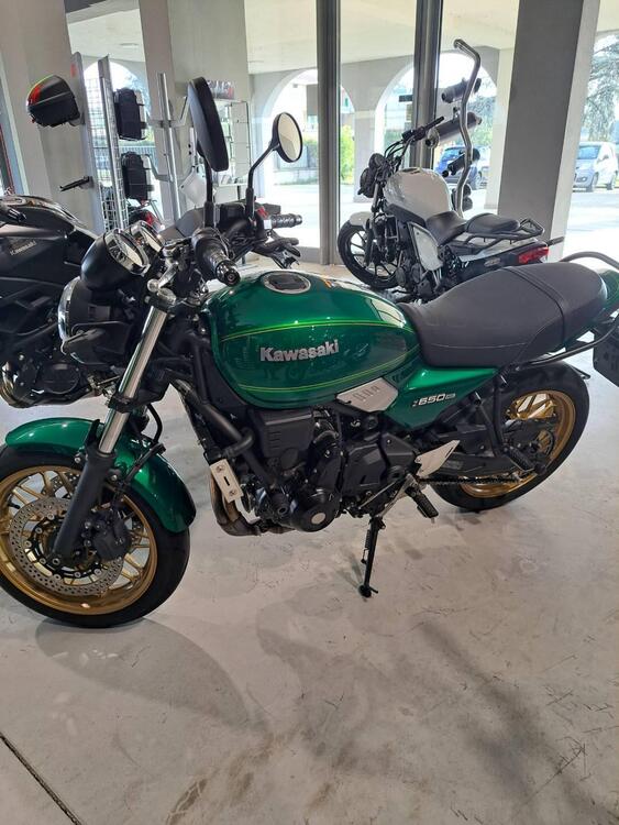 Kawasaki Z 650 RS (2022 - 24) (4)