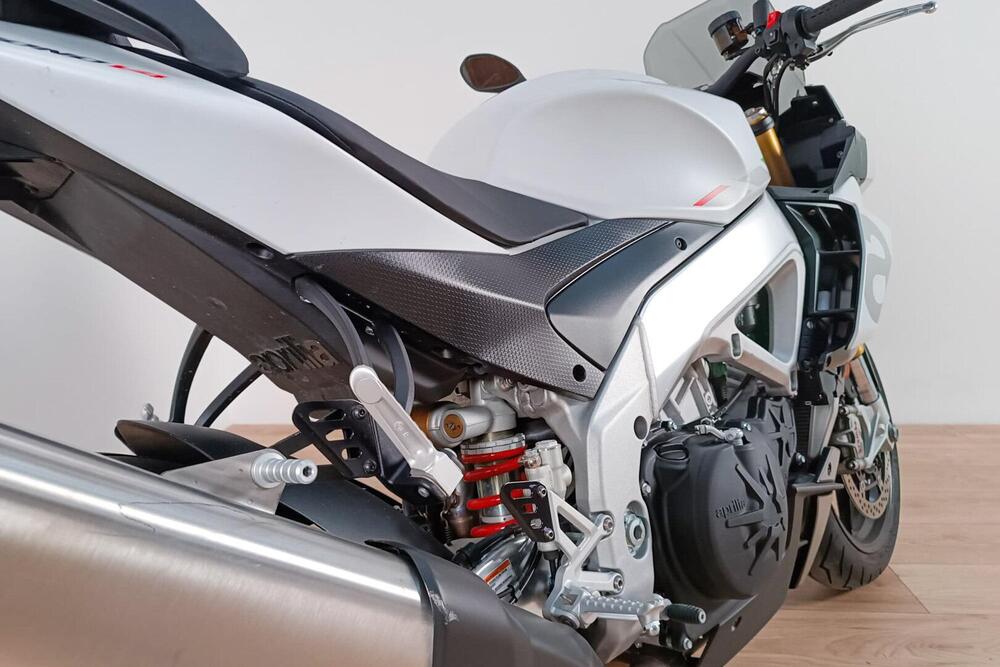 Aprilia Tuono 1100 V4 (2021 - 24) (4)