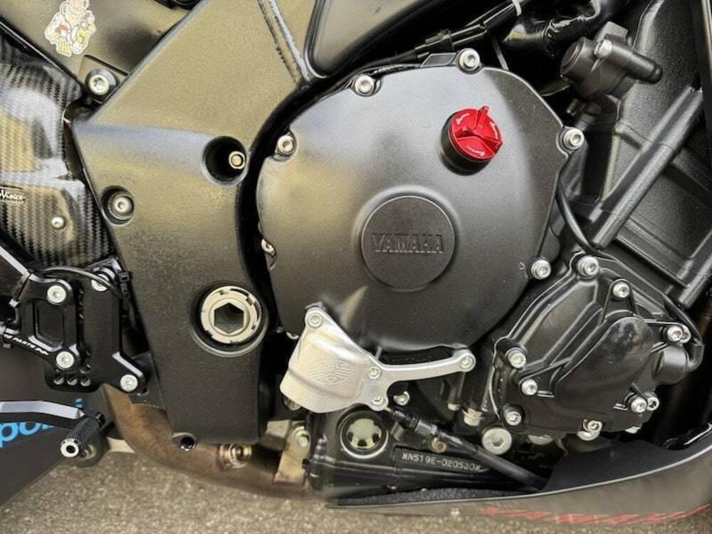 Yamaha YZF R1 (2012 - 14) (4)