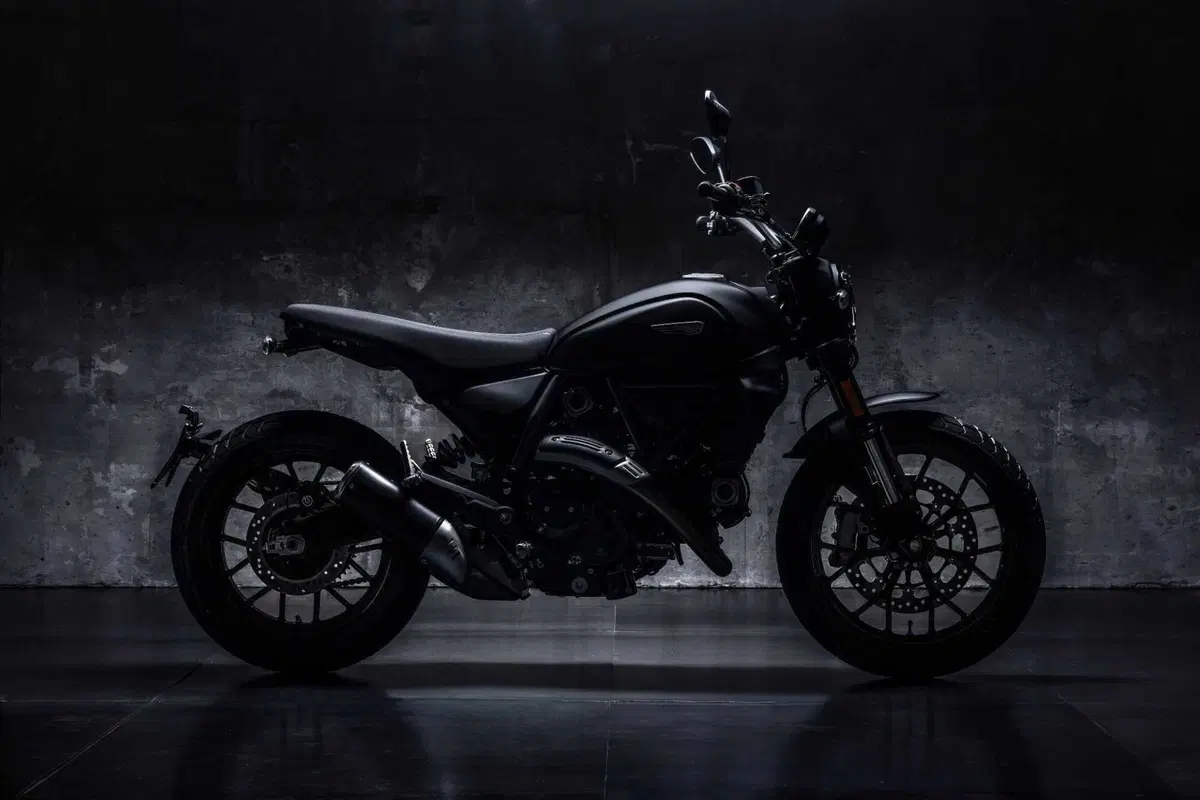 Ducati: nuove Scrambler Icon Dark e Full Throttle 2025
