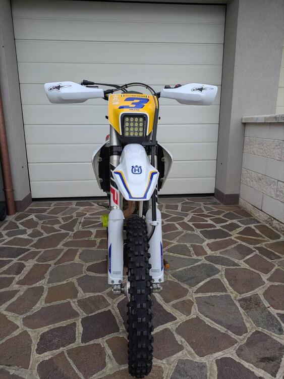 Husqvarna FE 450 (2018) (2)