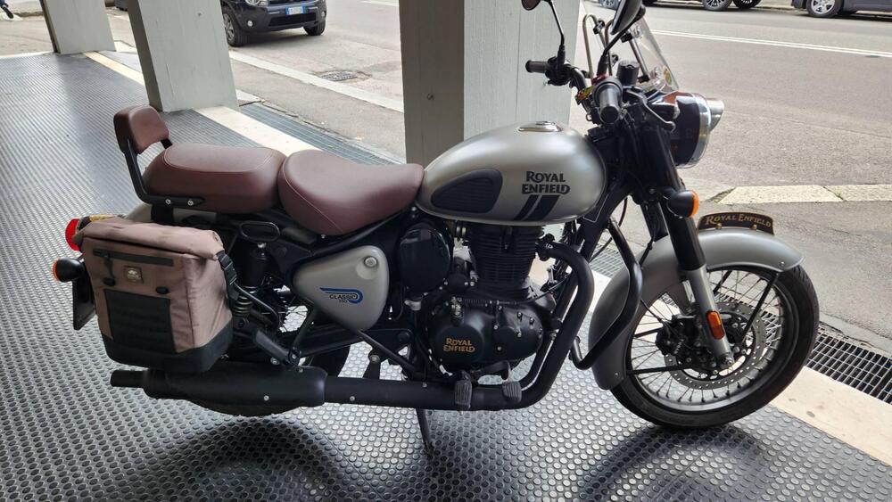 Royal Enfield Classic 350 (2021 - 24) (3)