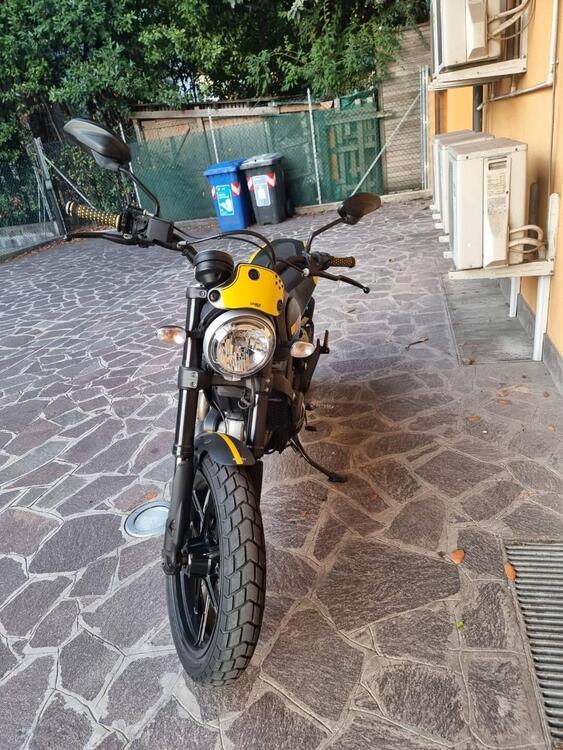 Ducati Scrambler 800 Full Throttle (2015 - 16)