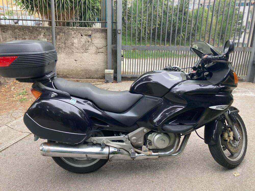 Honda Deauville 650 (1998 - 01) (5)