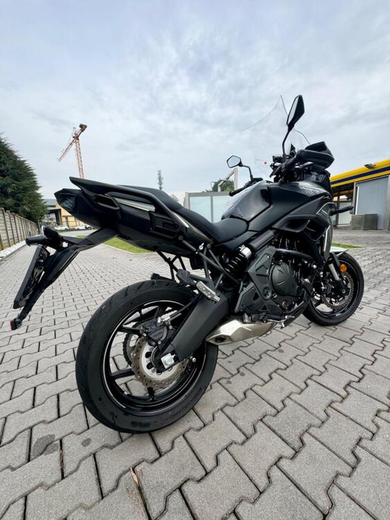 Kawasaki Versys 650 (2021 - 25) (2)