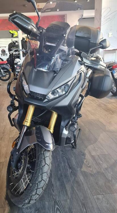 Honda X-ADV 750 (2017) (3)