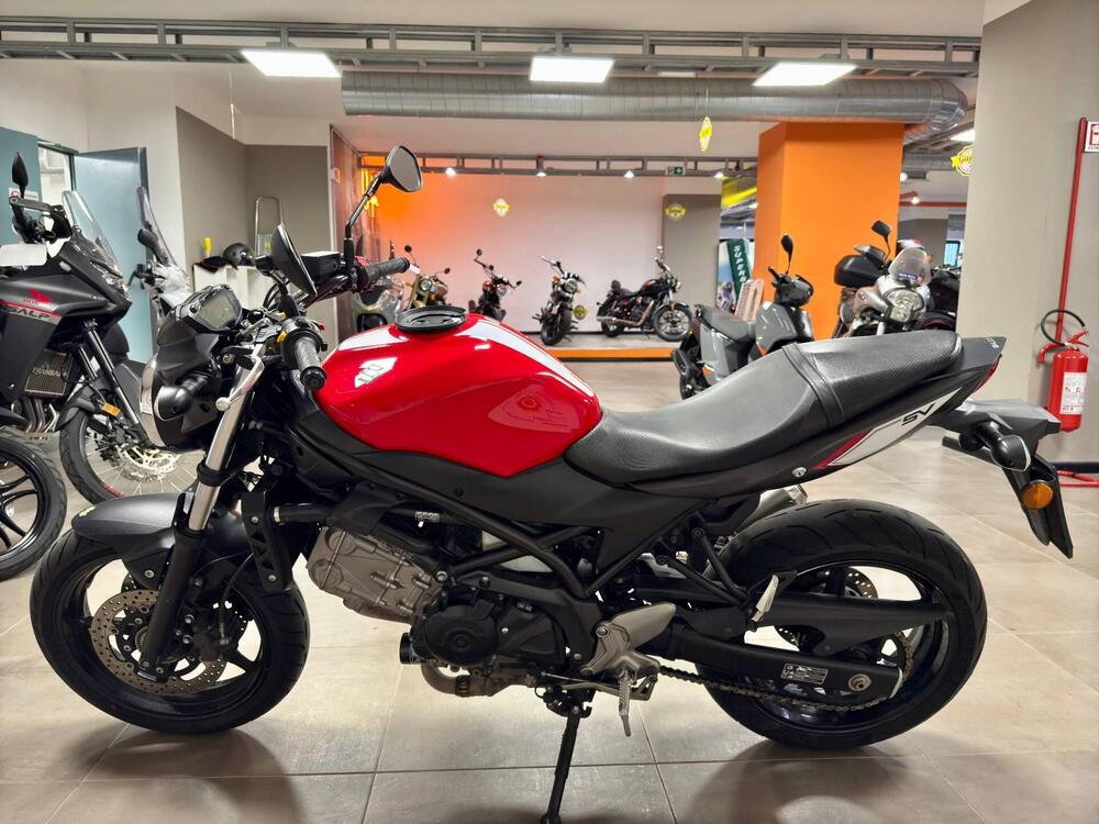 Suzuki SV 650 (2016 - 20) (4)