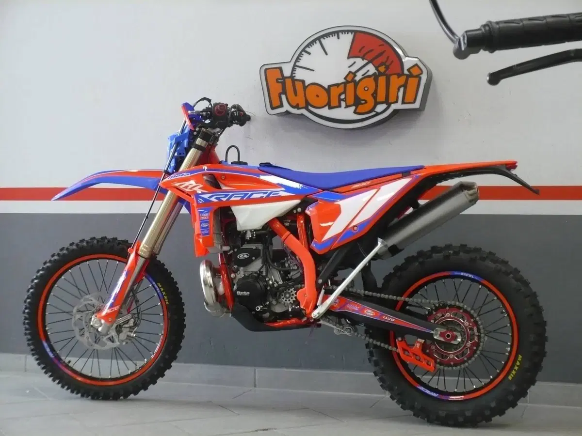 Betamotor RR 300 2T Enduro Race (2026) (2)