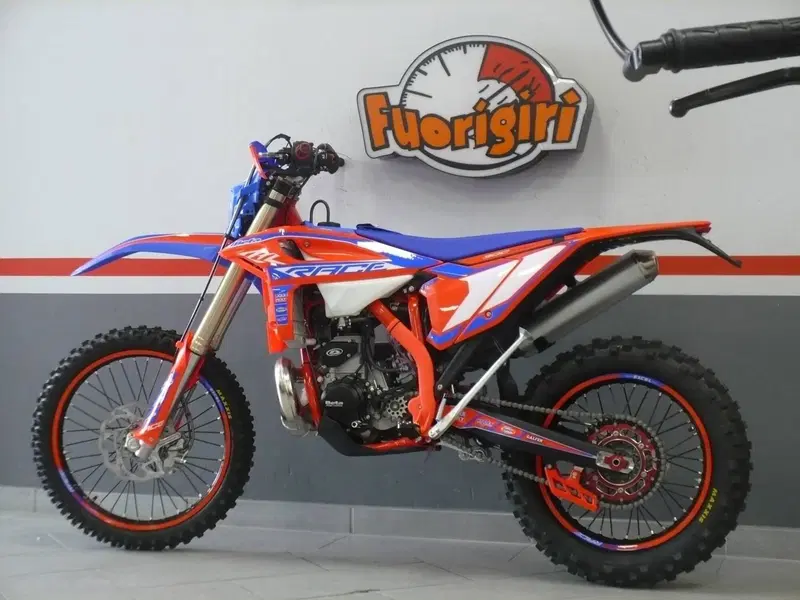 Betamotor RR 300 2T Enduro Race (2026) (2)