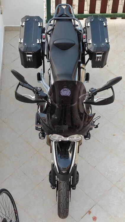 Moto Guzzi V85 TT Guardia d'Onore (2022 - 23)