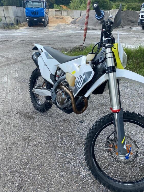 Husqvarna FE 350 (2022) (2)