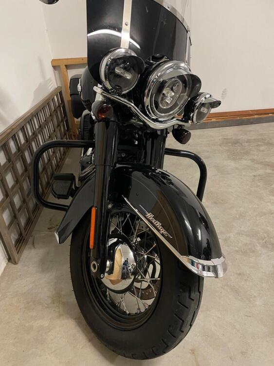 Harley-Davidson 114 Heritage Classic (2018 - 20) - FLHCS (4)