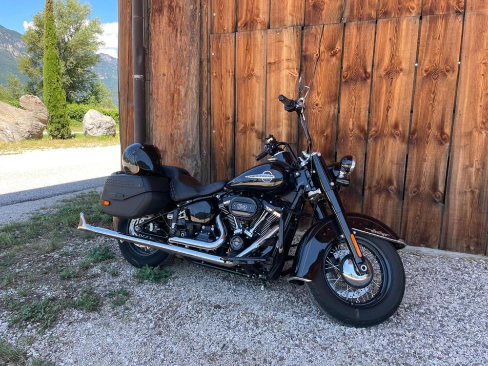 Harley-Davidson 114 Heritage Classic (2018 - 20) - FLHCS