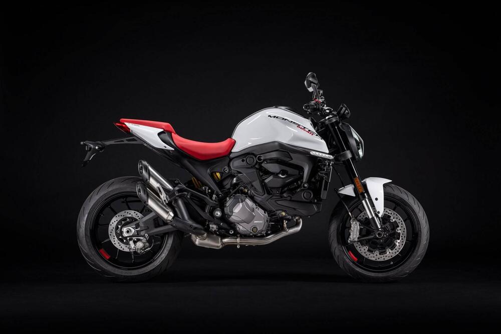 Ducati Monster 937 + (2021 - 24) (2)