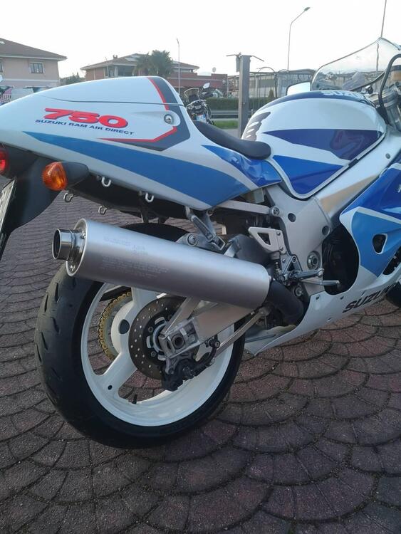 Suzuki GSX R 750 (1996 - 97) (5)