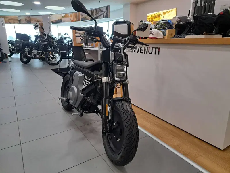 Bmw CE 02 (2024 - 26) (2)