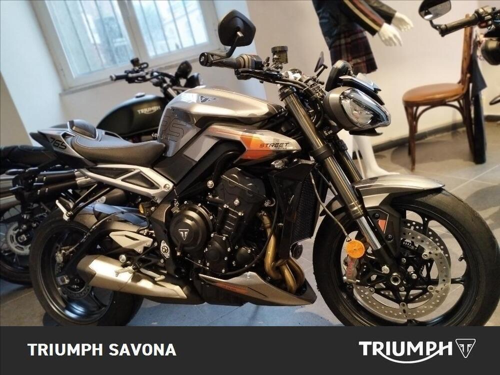 Triumph Street Triple 765 RS (2023 - 24) (2)