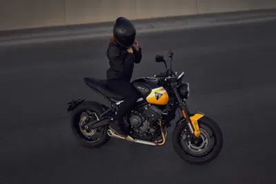 Nuova Triumph Trident 660 my 2025. Ecco come cambia! [VIDEO]